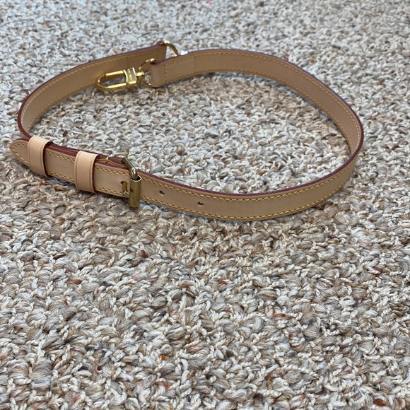 Authentic Louis Vuitton adjustable strap - Picture 7 of 9